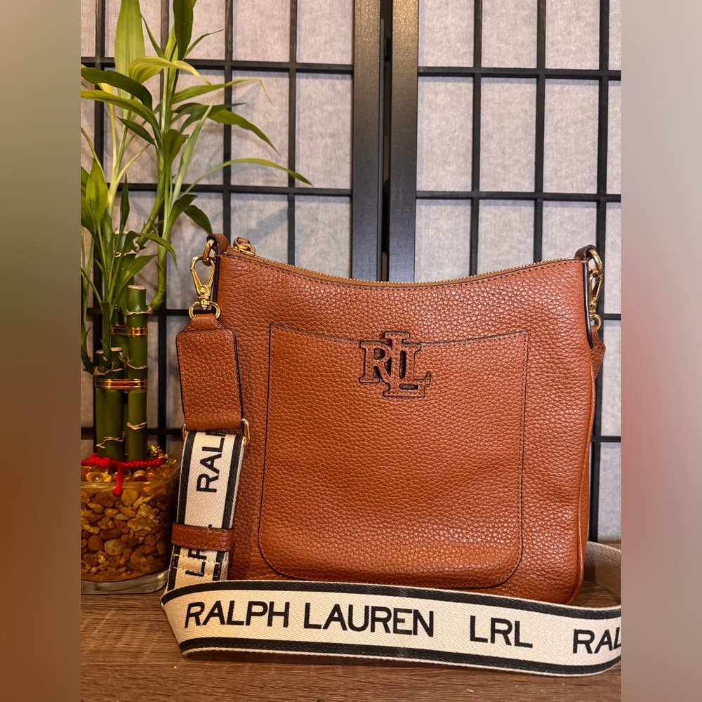 🌸Ralph Lauren Pebbled Leather Cameryn Crossbody🌸